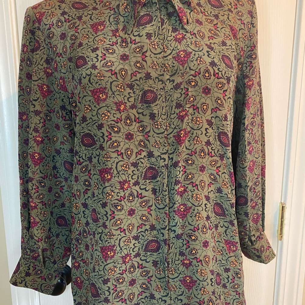 Doncaster Olive Floral 3/4 Sleeve Blouse